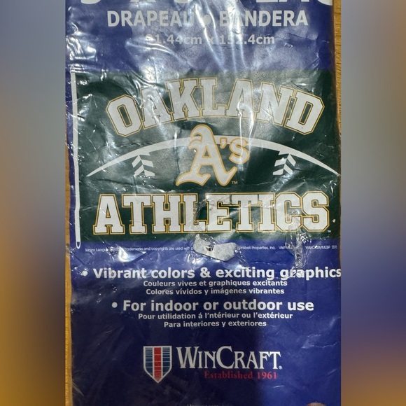 Oakland Athletics MLB Blue Deluxe 3' x 5' Flag Wincraft​ - Picture 2 of 3